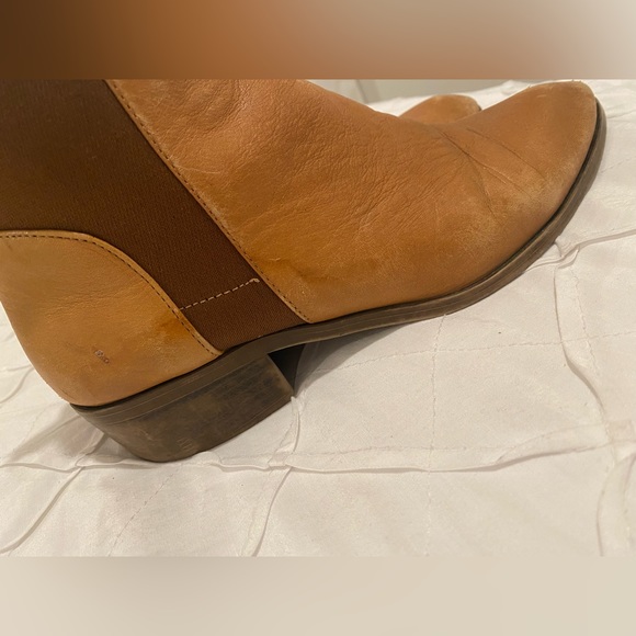 Seychelles Ukulele Boot - Picture 3 of 8